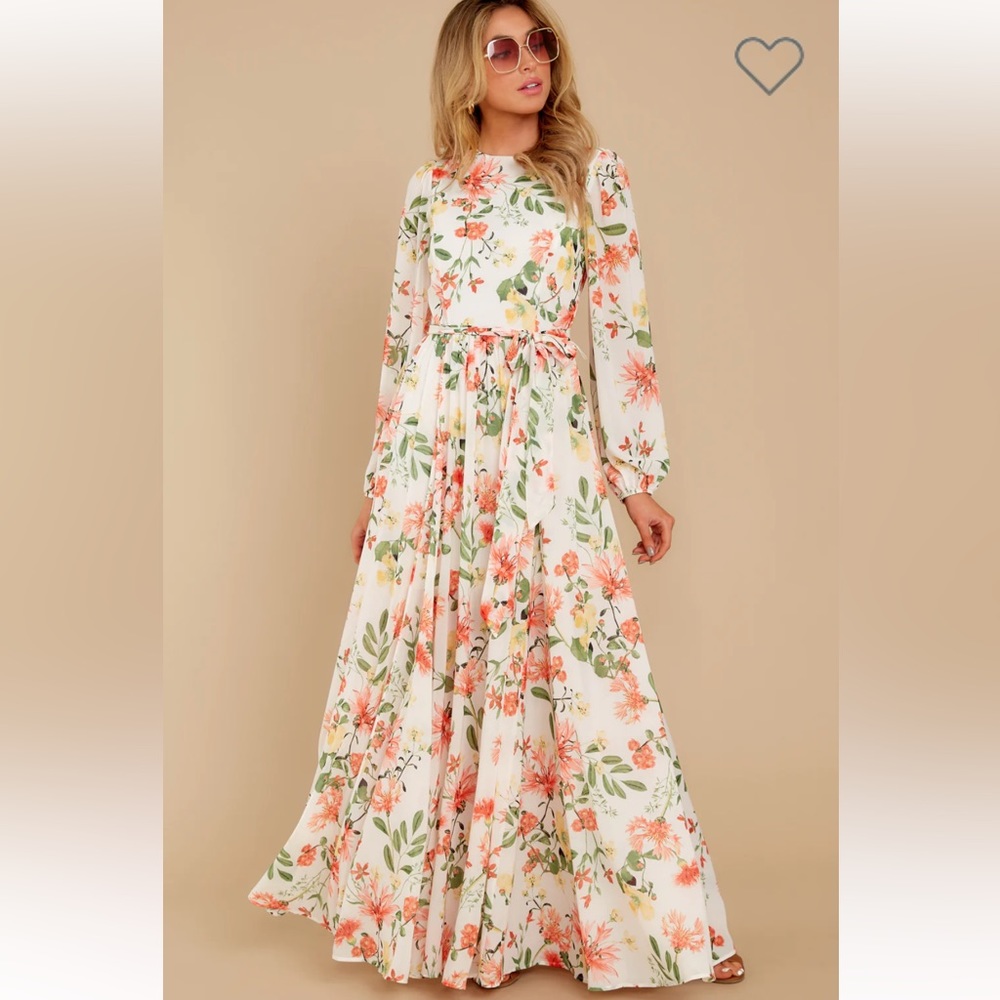 Maxi floral Dress. Never worn. Perfect condition.